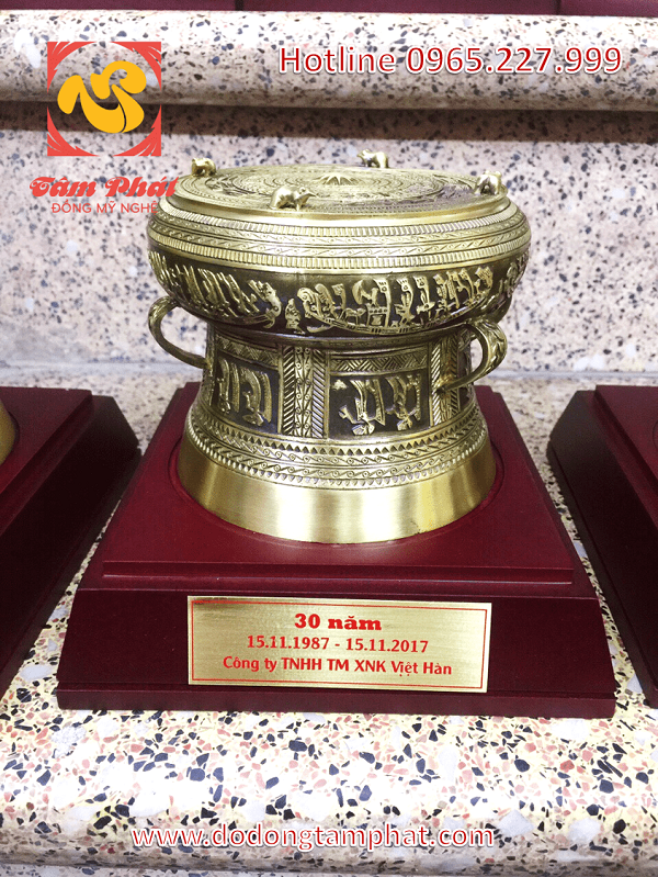 Một số mẫu trống đồng đẹp cho khách hàng tham khảo