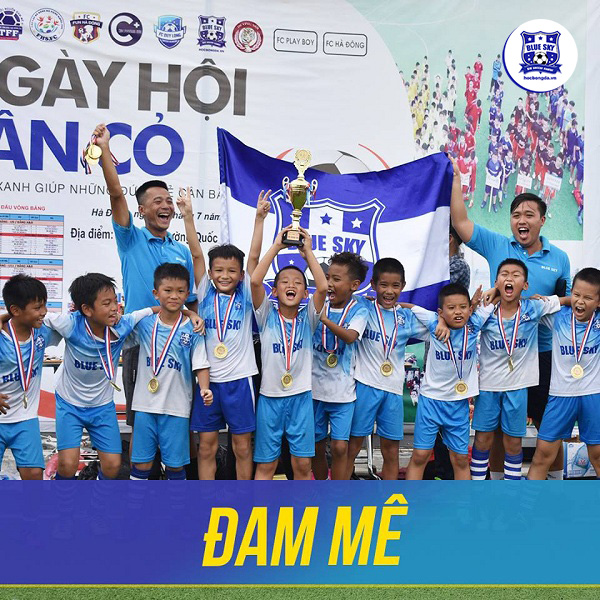 trung tâm dạy bóng đá trẻ em uy tín tại Hà Nội