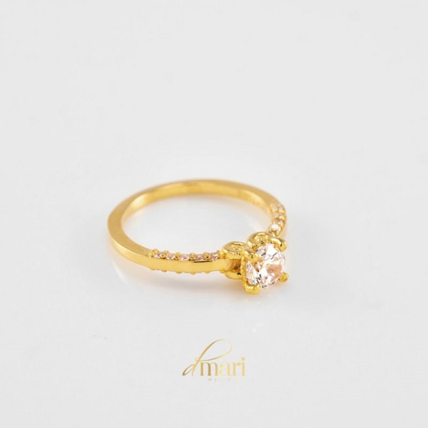 Những mẫu nhẫn cầu hôn thu hút mọi ánh nhìn tại DMari