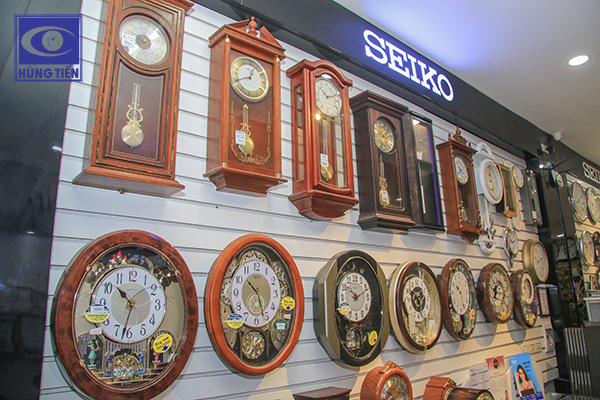 Đồng hồ treo tường SEIKO QXA745B - Vẻ đẹp cổ điển lôi cuốn