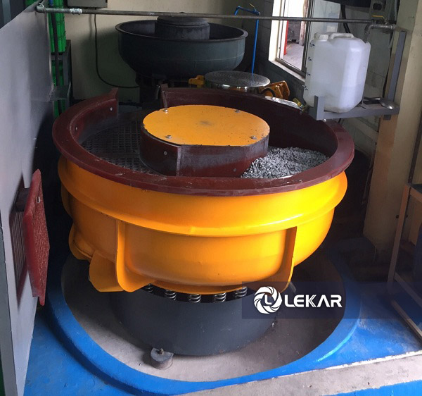 đá đánh bóng kim loại