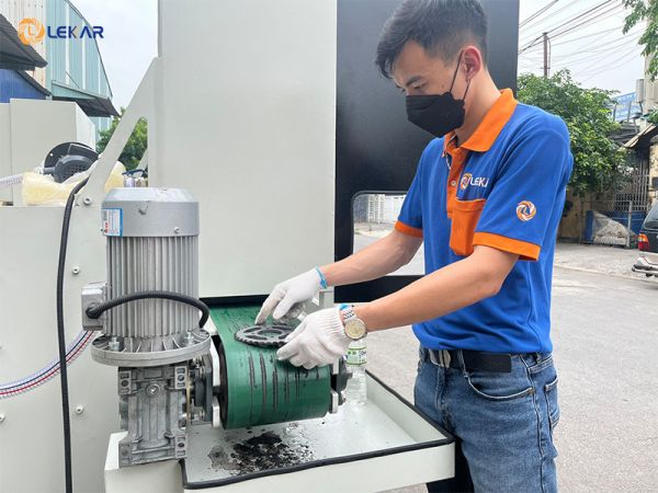 Ứng dụng của máy đánh xước inox công nghiệp – Đánh bóng kim loại LEKA ...