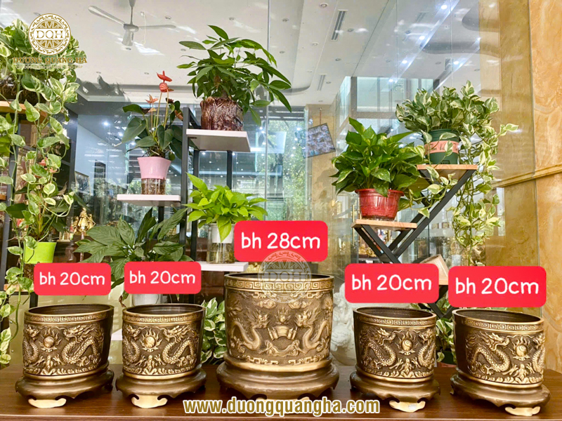 Vì sao bát hương đồng ngày càng được nhiều gia đình chọn mua?